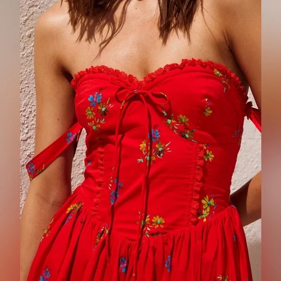 Nasty Gal Ditsy Red Floral Milkmaid Dress - Picture 14 of 15
